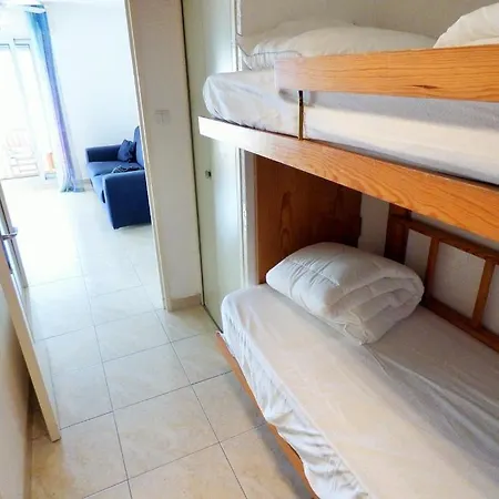 A Pied, 4 Couchages,