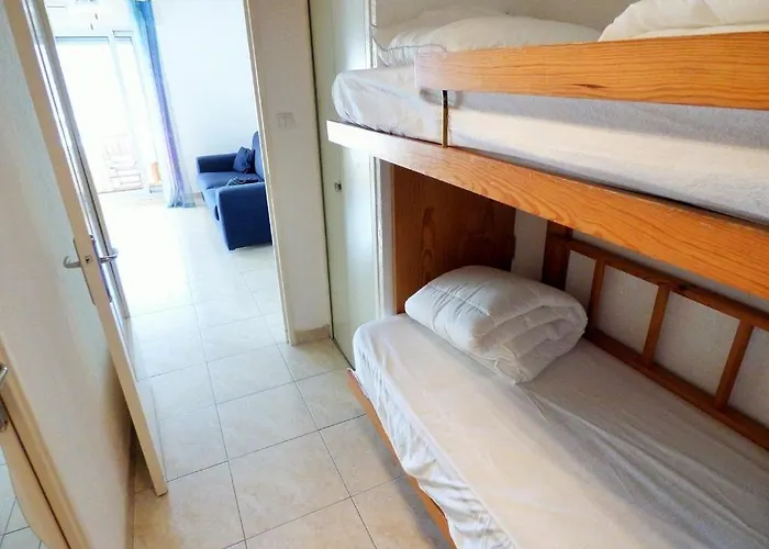 A Pied, 4 Couchages,